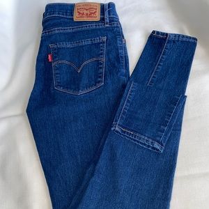 Women Levi Blue Jeans